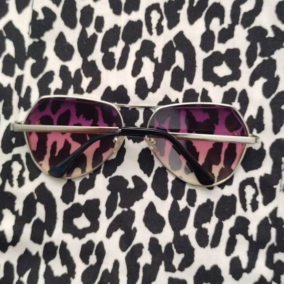 Gucci sunglases pink  good conditions. - Picture 2 of 10